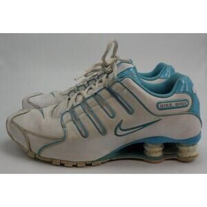Womens Nike Shox White Light Blue Running Shoes. Size 9 Great Tread, nice shoes